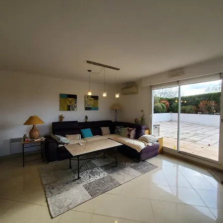 3 Pieces 90M2 Climatise 4 Personnes * Frejus