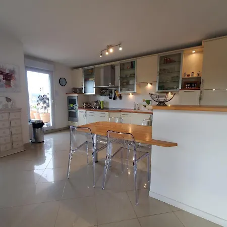 3 Pieces 90M2 Climatise 4 Personnes